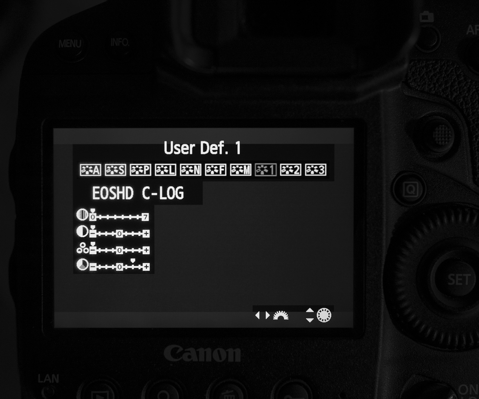 佳能胶片模拟图片配置文件 EOSHD C-LOG and Film Profiles for Canon DSLR and mirrorless cameras（7546） -