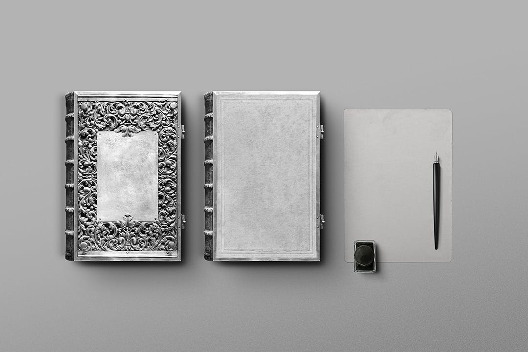 老式仿古金属框架书籍样机模板 Book Mockup Old Antique Metal Frame