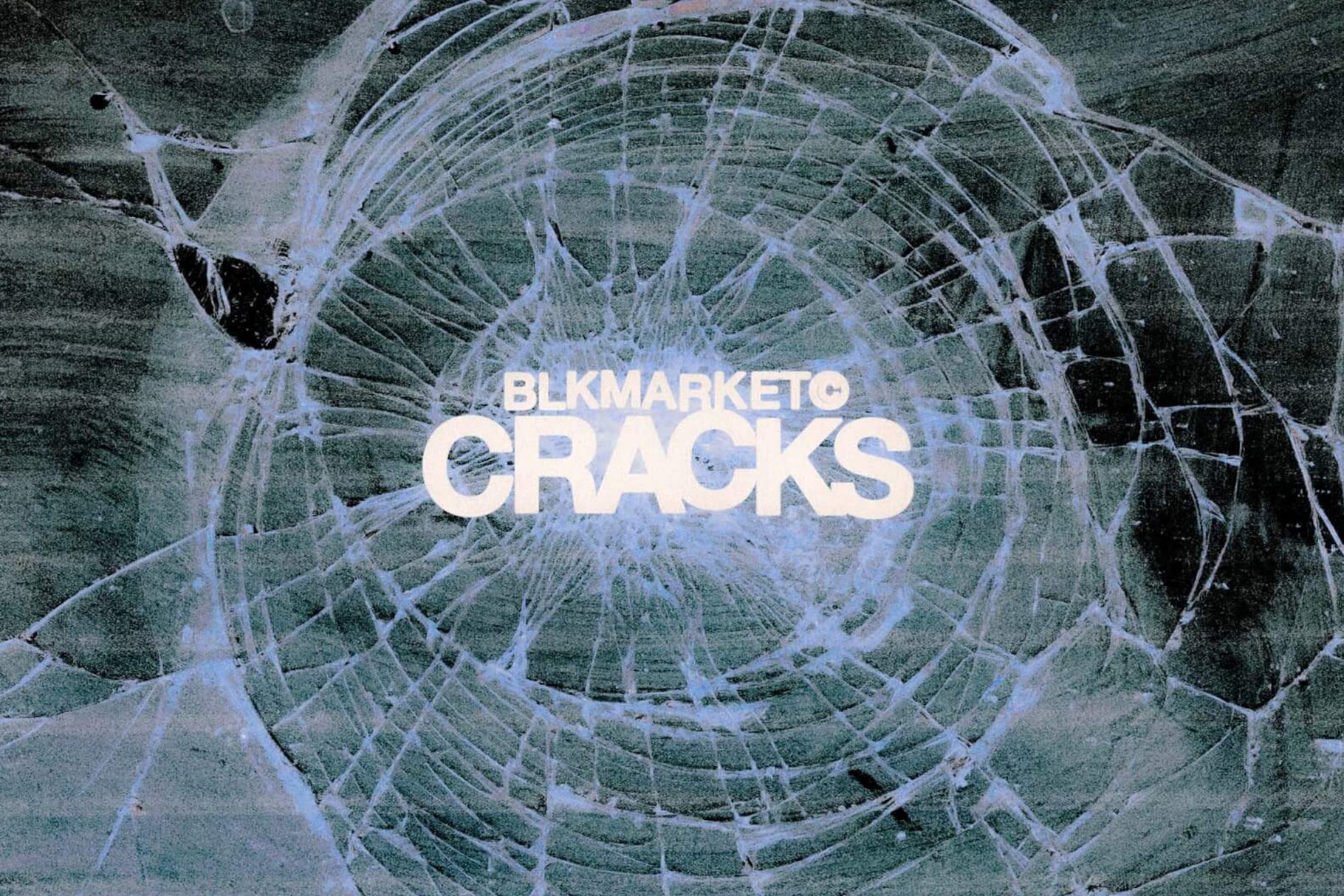 Blkmarket - Cracks - Shattered Glass Textures 18张高质量玻璃破裂和破碎玻璃纹理 -