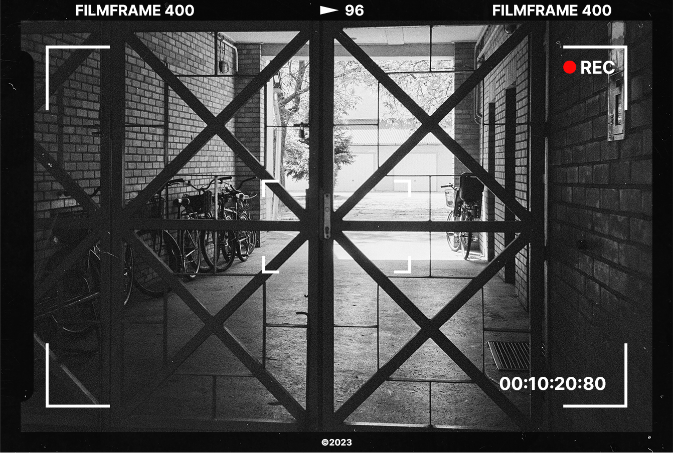 20种摄影后期35mm复古怀旧胶片边框照片拼贴PNG/PSD设计模板 Film Frame 35mm V.5 -