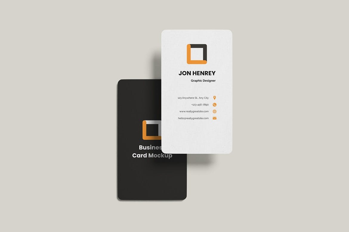 垂直圆角名片样机模板 Vertical Business Card Mockup